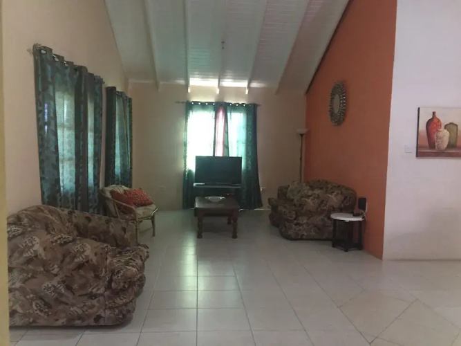 4 Coverley Crescent