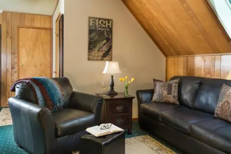 Eagle Rock Lodge