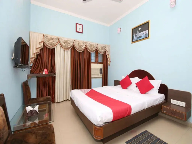 Hotel Kanak by OYO Rooms
