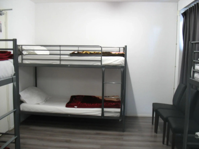 Guest House Amsterdam - Hostel