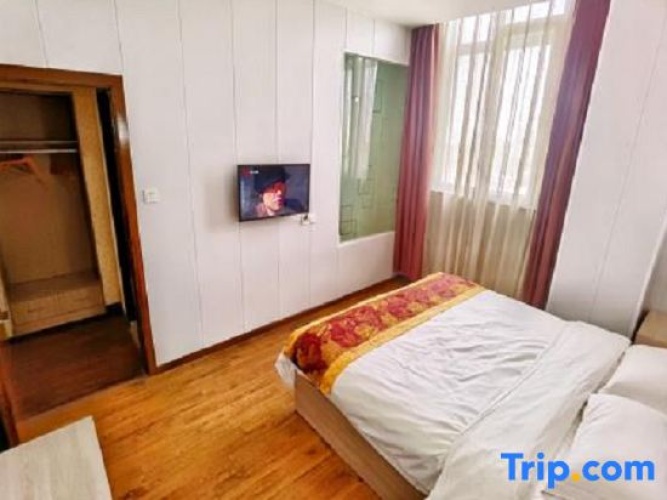 Standard Double Suite