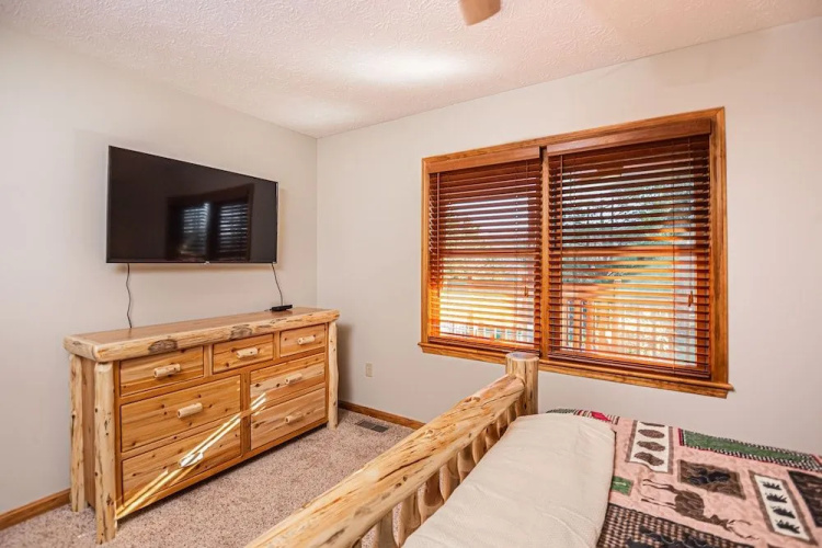 Dancing Bear Lodge by Taylor Made Deep Creek