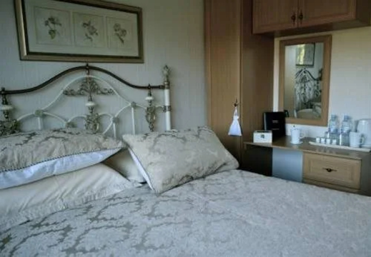 Black Firs Guesthouse