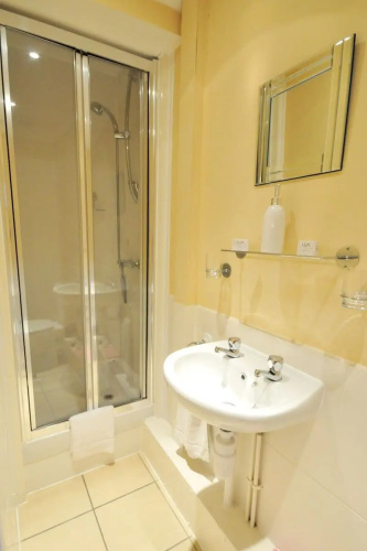 Flexistay Ambers Gatwick Aparthotel