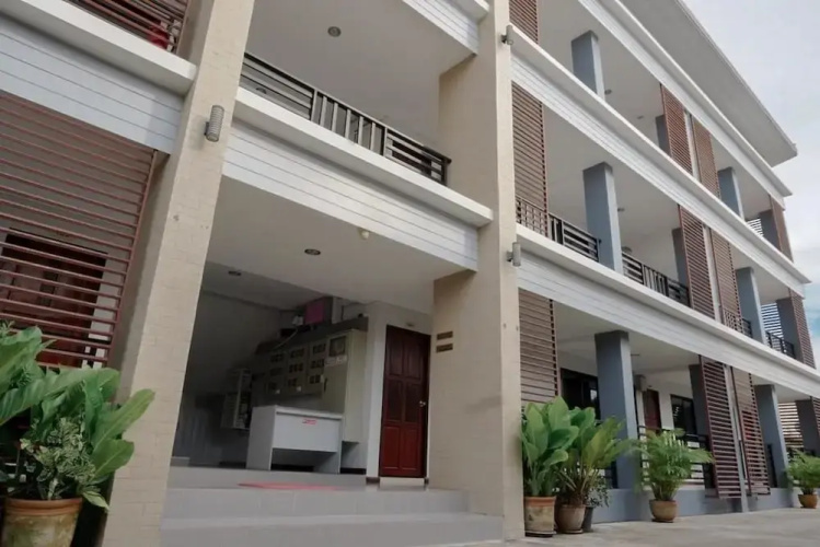 Wuttiwan Apartment