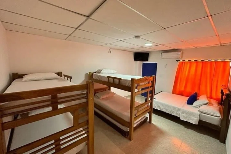 Standard Sextuple room