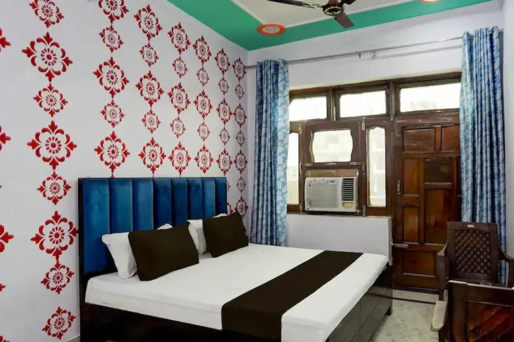 Zoom Hotel
