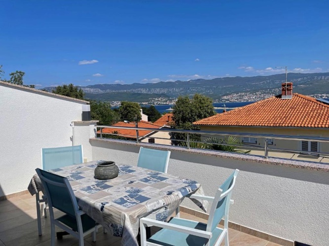 2 Bedrooms Apartment with balcony