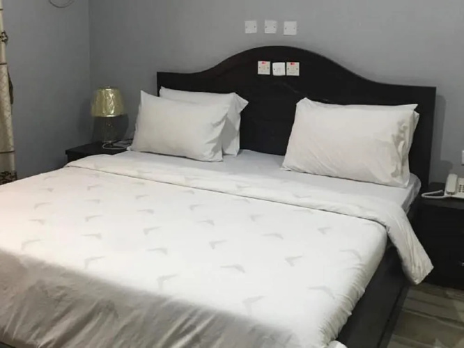 Jim-Eddy Suites