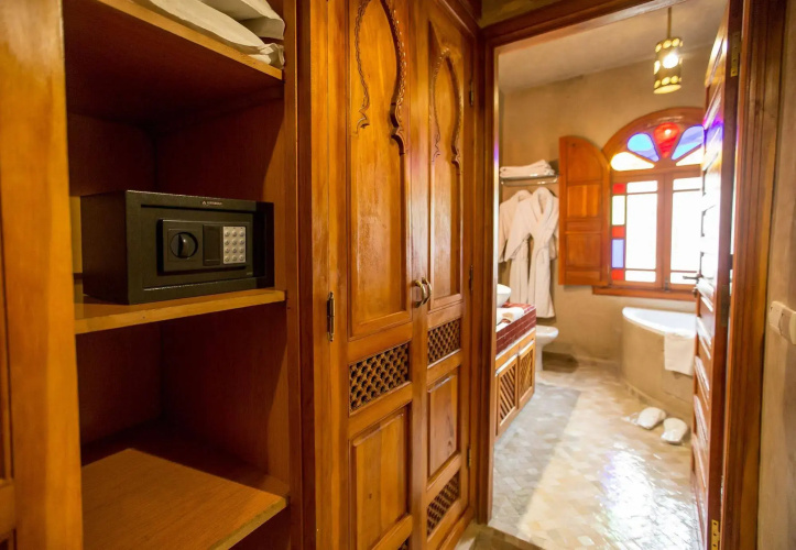 Riad Andalib