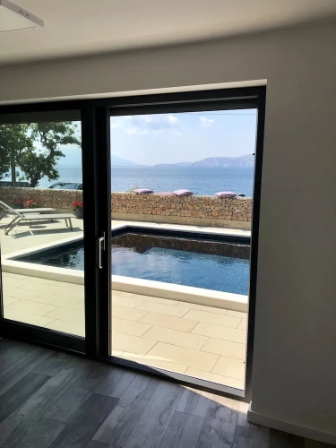 2 Bedrooms Apartment with sea view