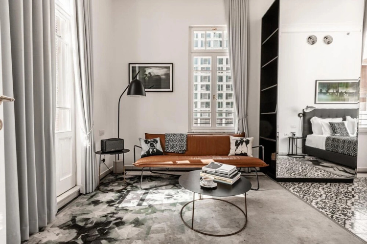 Renoma Hotel