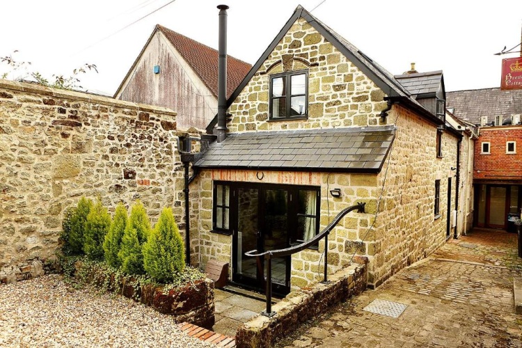 2 Bedrooms Cottage