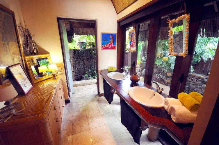 #1 Beach Villa Bliss by TAHITI VILLAS