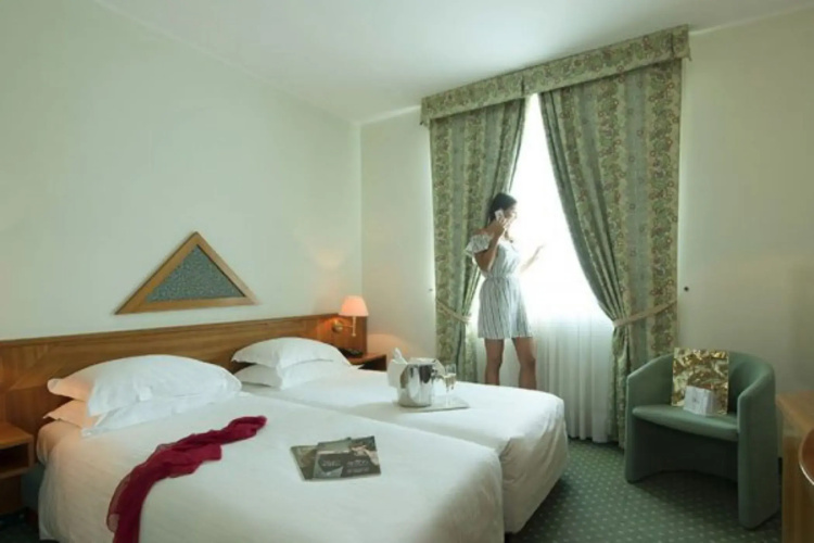 Castagna Palace Hotel & Restaurant