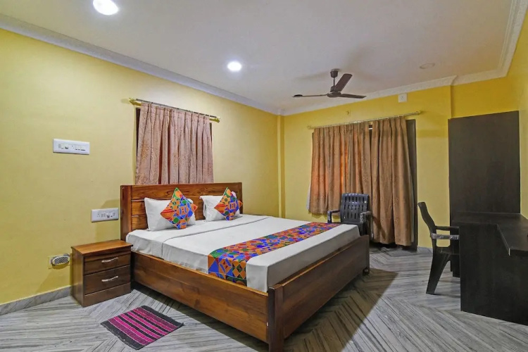 Fabhotel Step Inn I