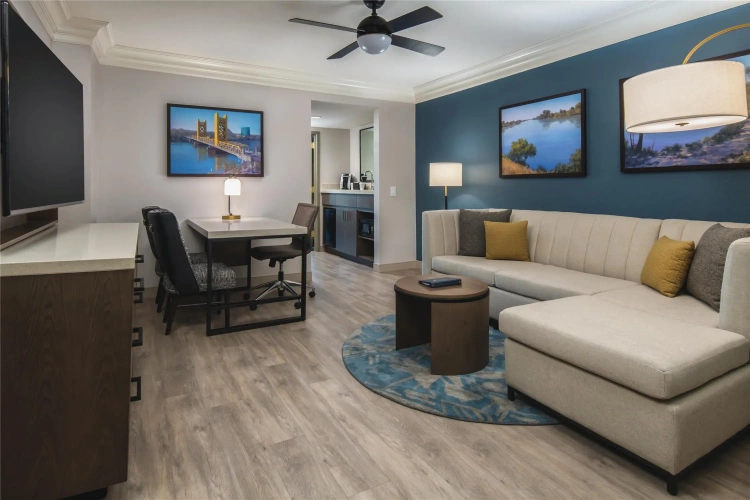 Double Suite