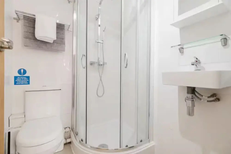 Cosy Studio Annexe Central Cheltenham