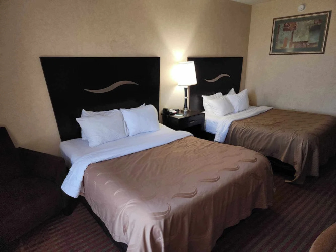 Quality Inn & Suites Somerset Downtown