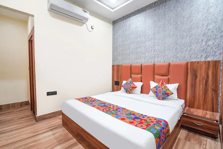 Fabhotel The Vrindavan Inn
