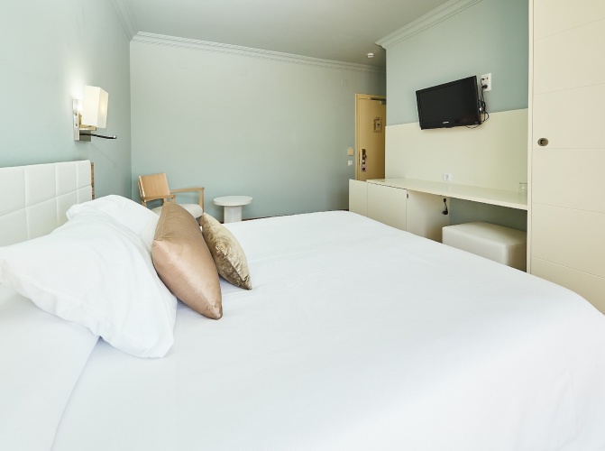 Mònica Hotel photo 13