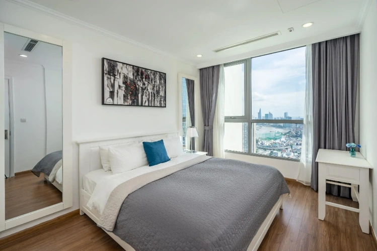 1 Bedroom Apartment with balcony and with city view