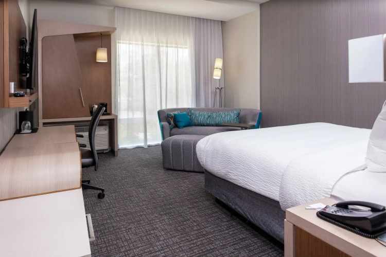Courtyard by Marriott Indianapolis West - Speedway