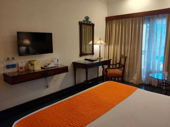Deluxe Suite
