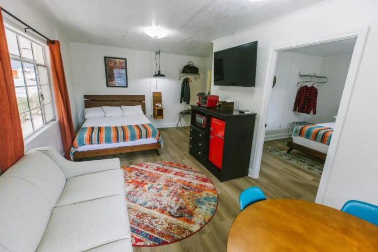 Route 19 Inn