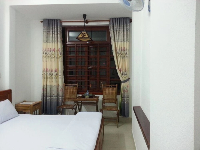 My Van Hotel
