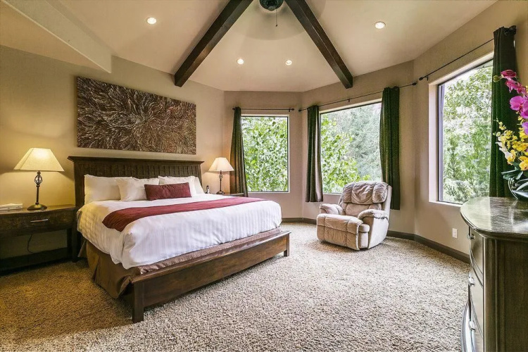 Watchman Villas
