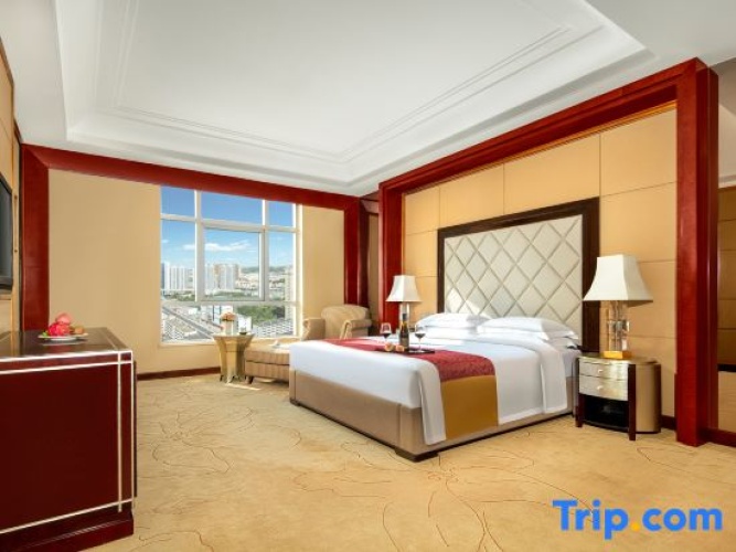Suite with view