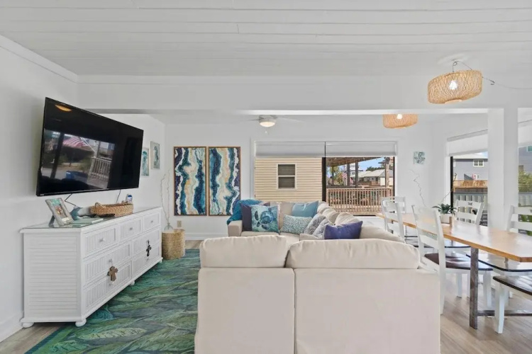 Hazel Mae's Hideaway