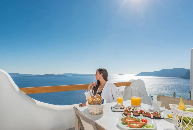 3 Bedrooms Grand Suite with view