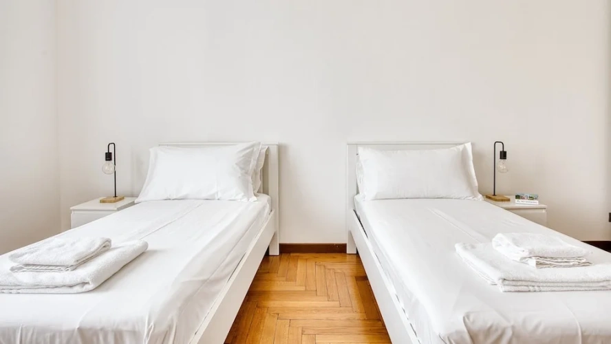 2 Bedrooms Apartment
