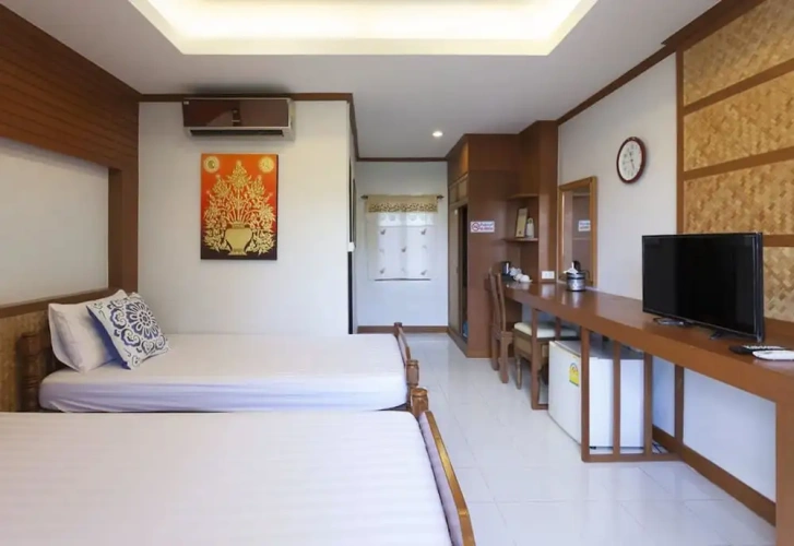 Standard Twin room with balcony