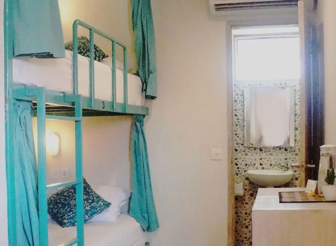 Bread & Jam Hostel