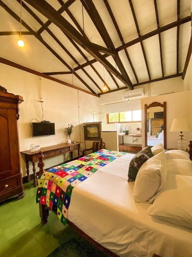 Standard Double room with view