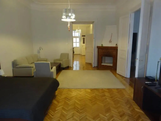 Five Season's Apartment