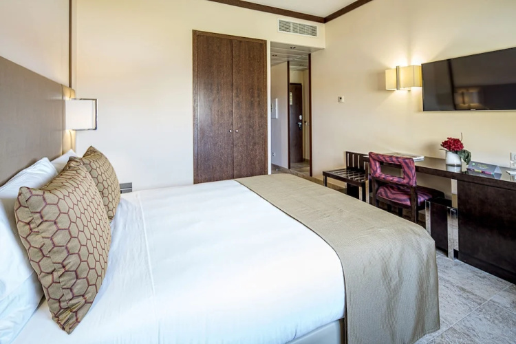 iu Hotel Uíge