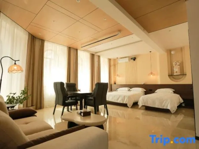 Deluxe Triple room