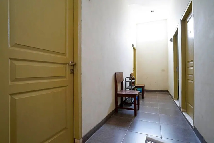 OYO Life 2874 Berlian Residence