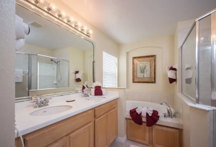 4 Bedrooms Cottage