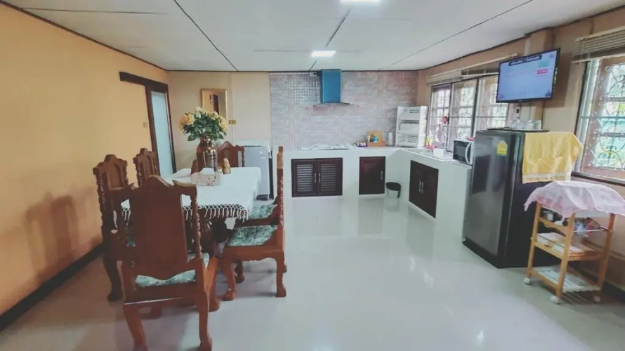 3 Bedrooms Cottage