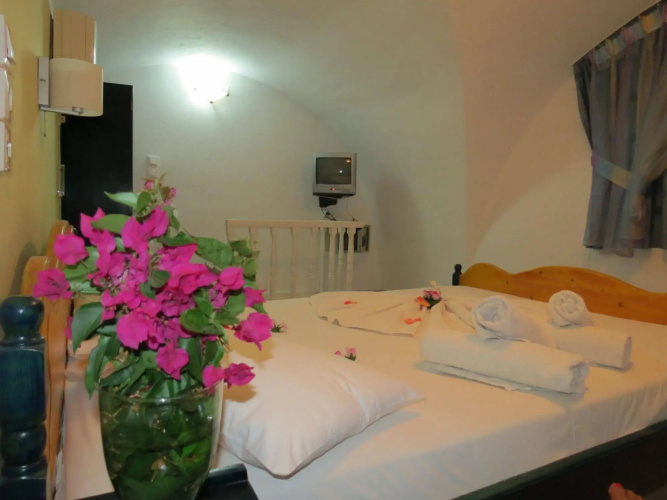 Honeymoon Beach Studios
