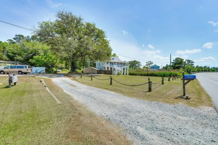 Hot Tub & Bay Views: Outer Banks Home