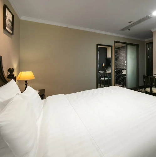 Deluxe Double room with city view