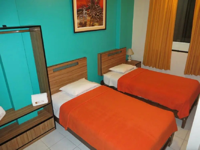 Hostal Hellen Ross