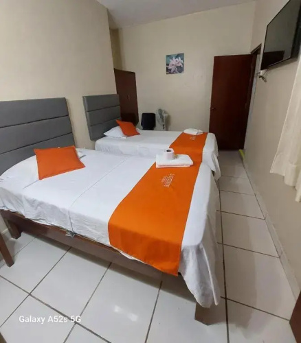 Suite Plaza Hostal