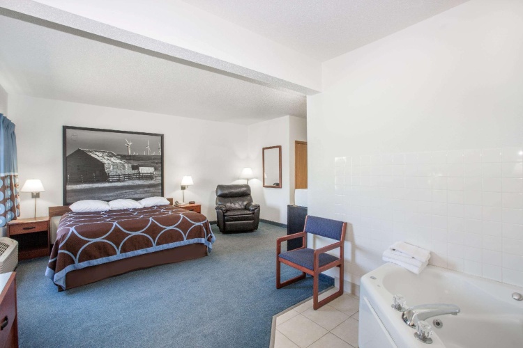 Deluxe Double Suite